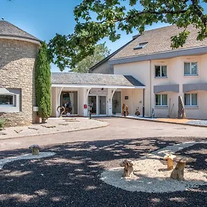https://causse-comtal.midi-pyreneeshotels.com