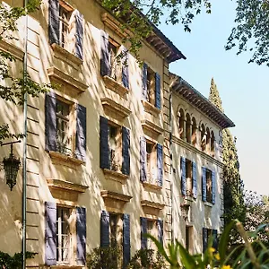 Fontclaire En Provence *** Uchaux