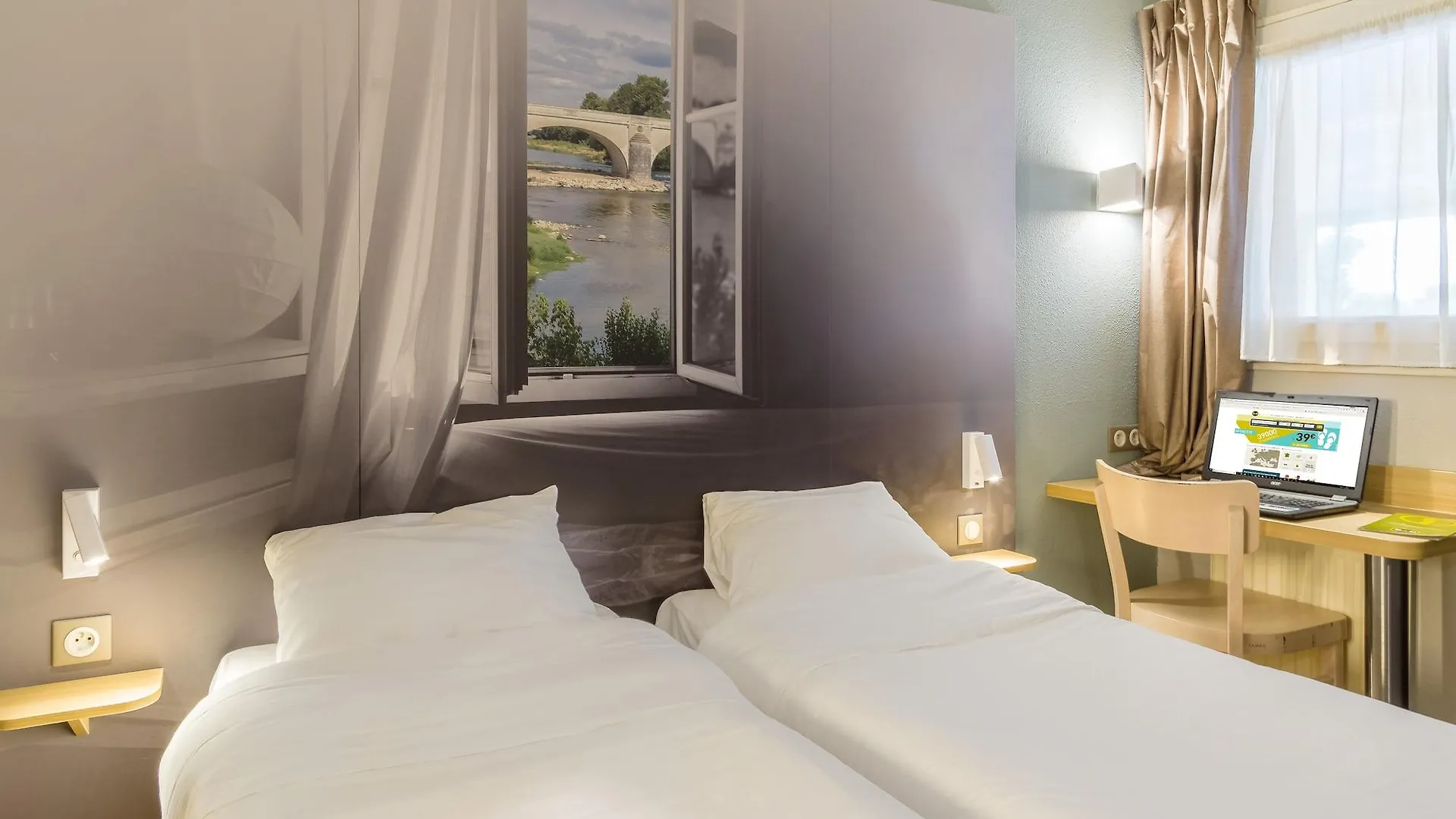 B&B Hotel Villeneuve Loubet Plage 2*, Villeneuve-Loubet