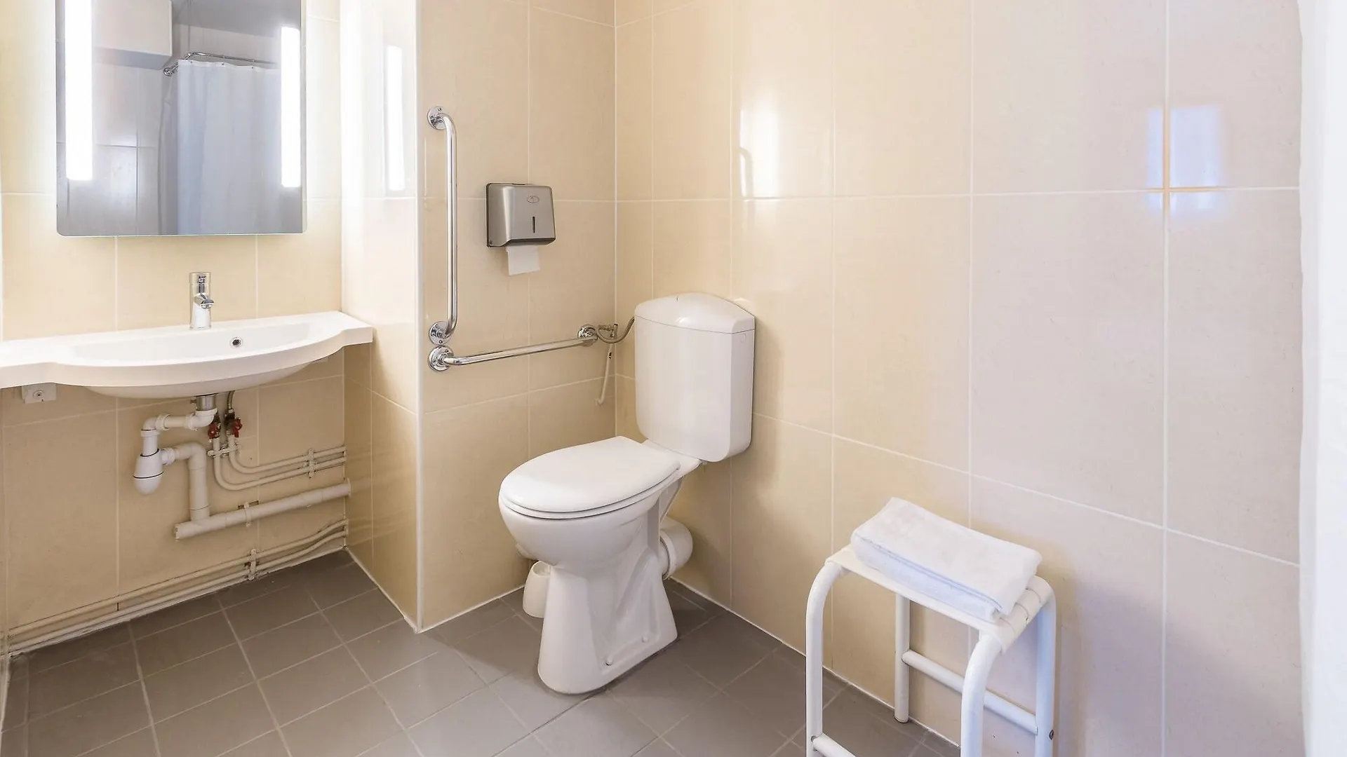 B&B Hotel Villeneuve Loubet Plage