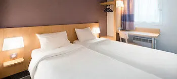 **  B&B Hotel Villeneuve Loubet Plage France