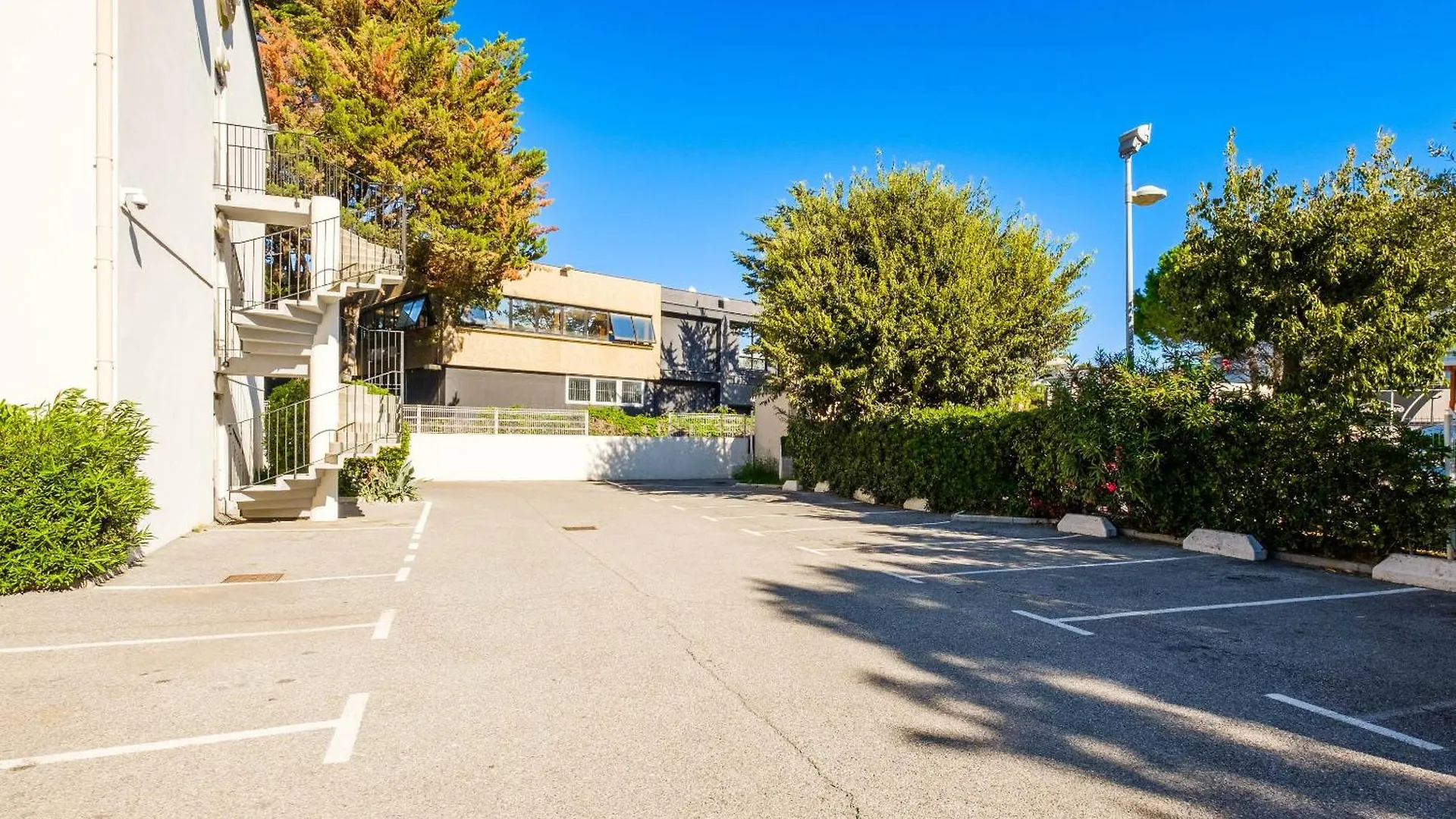 B&B Hotel Villeneuve Loubet Plage France