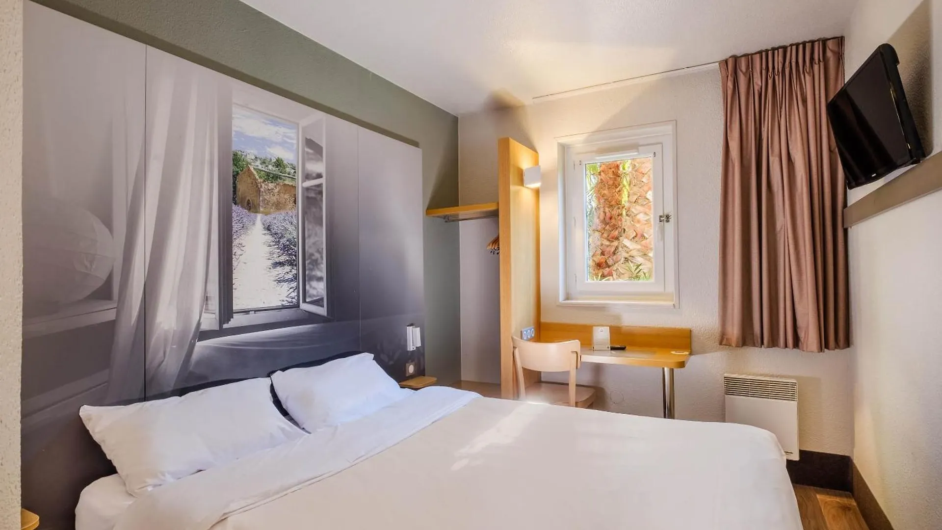 B&B Hotel Villeneuve Loubet Plage